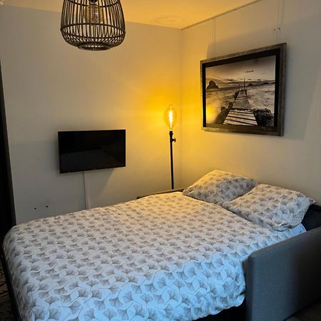 Appartement Cosy Face A La Basilique Saint Remi 兰斯 外观 照片