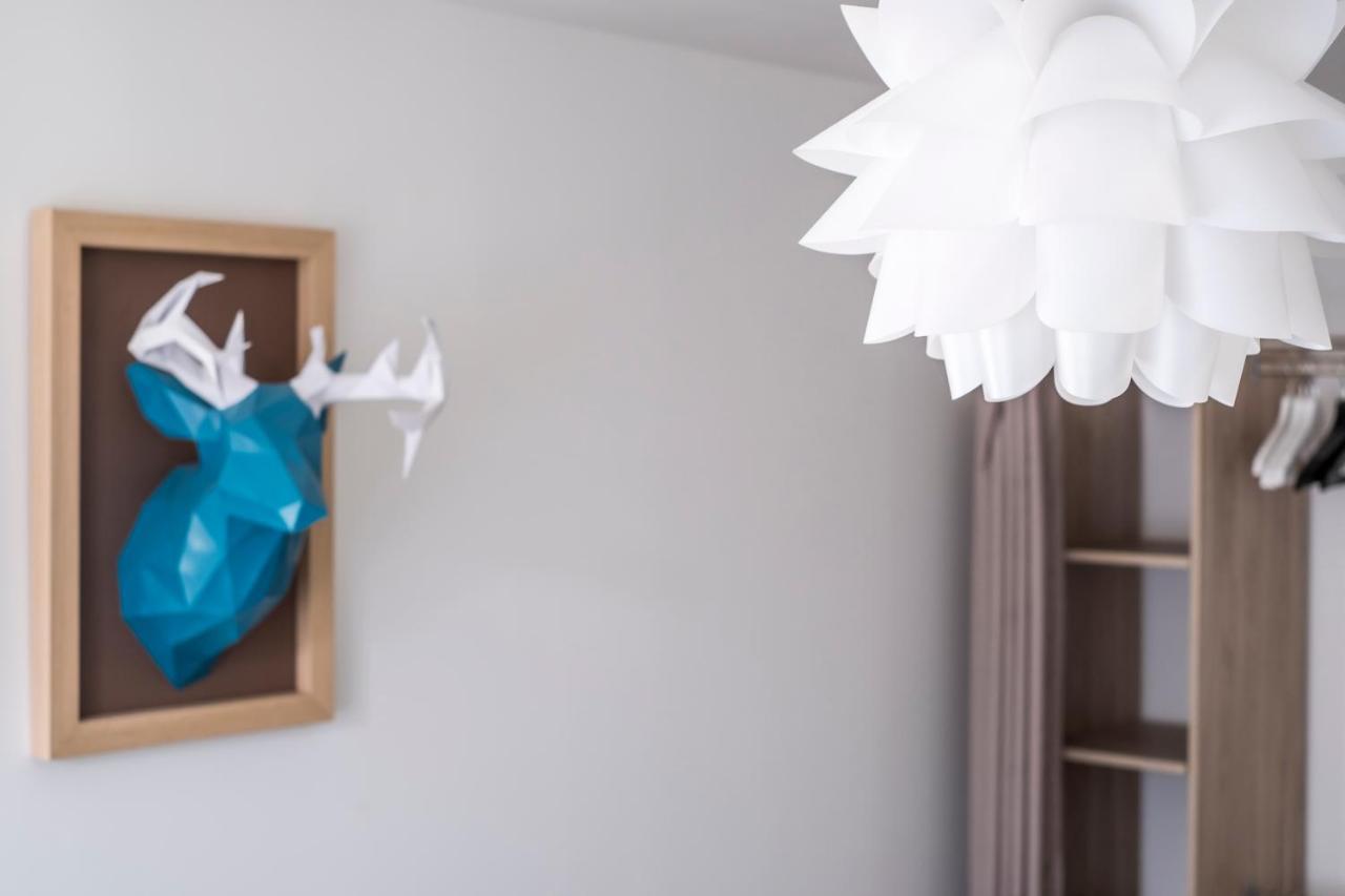 Appartement Cosy Face A La Basilique Saint Remi 兰斯 外观 照片
